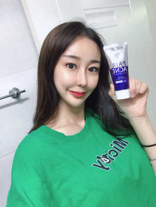 페어아크네 크리미폼 페어아크네 크리미 폼 — 5점을 준 리뷰어가 2019년 7월 올린 사용 사진