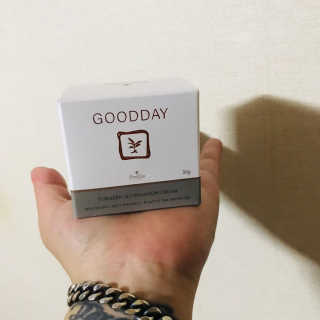 GoodDay Skincare GoodDay 강황 크림 — 5점을 준 리뷰어가 2019년 8월 올린 사용 사진