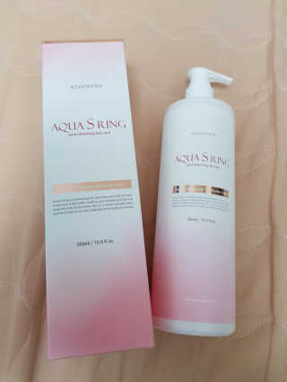 아쿠아큐링 아쿠아S링 퓨어리프레싱 헤어케어 500ml — 5점을 준 리뷰어가 2018년 7월 올린 사용 사진