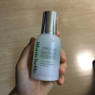 블랑벨 스피루리나 에메랄드 에센스 — 3.17점을 준 리뷰어가 2018년 3월 올린 사용 사진
