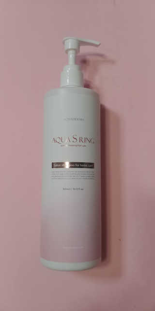 아쿠아큐링 아쿠아S링 퓨어리프레싱 헤어케어 500ml — 5점을 준 리뷰어가 2018년 7월 올린 사용 사진