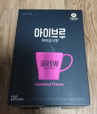 한국맥널티 아이브루 헤이즐넛향 100T — 5점을 준 리뷰어가 2019년 11월 올린 사용 사진