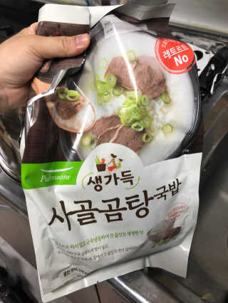[풀무원] 사골곰탕국밥 황태해장국밥 — 5점을 준 리뷰어가 2018년 6월 올린 사용 사진