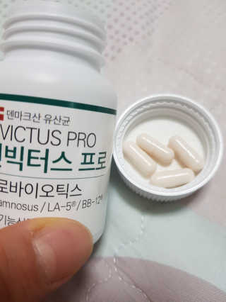 라플레 염창환 박사의 3세대 유산균, 인빅터스 프로 — 5점을 준 리뷰어가 2019년 8월 올린 사용 사진