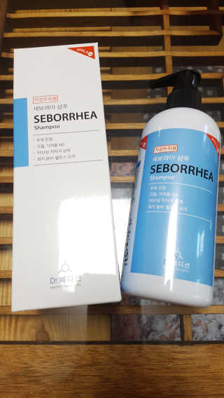 Dr.메디션 지긋지긋한 두피가려움, 지루성두피 세보레아샴푸 — 4점을 준 리뷰어가 2019년 6월 올린 사용 사진