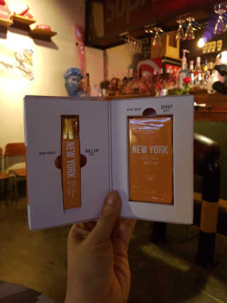 더블유드레스룸 아임 퍼퓸 북 기프트 세트 — 4.67점을 준 리뷰어가 2018년 7월 올린 사용 사진