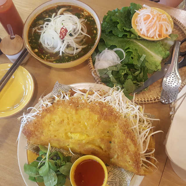 [포그린 신당본점] 반세오+매운 양지 쌀국수 리뷰 사진