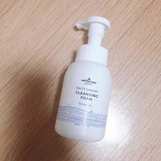 솔테라피 솔티 크리미 클렌징폼 300ml — 4.5점을 준 리뷰어가 2019년 5월 올린 사용 사진