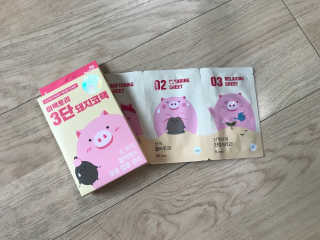 미팩토리 3단 돼지코팩 1box + 3단 흑돼지코팩 1box — 5점을 준 리뷰어가 2019년 8월 올린 사용 사진