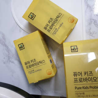 네츄럴굿띵스 퓨어 키즈 프로바이오틱스 60포 — 5점을 준 리뷰어가 2019년 5월 올린 사용 사진
