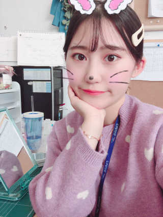[블랙루즈] 에어 핏 벨벳 틴트3 택1+랜덤1 — 5점을 준 리뷰어가 2019년 3월 올린 사용 사진