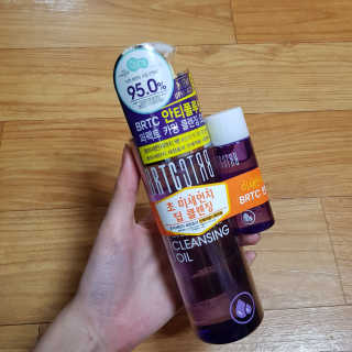 비알티씨 안티폴루션 퍼펙트 카밍 클렌징 오일 — 5점을 준 리뷰어가 2019년 3월 올린 사용 사진