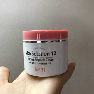 지고트 비타솔루션12 퍼밍 앰플 크림 100ml — 5점을 준 리뷰어가 2019년 7월 올린 사용 사진