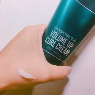 다슈코리아 다슈 데일리 볼륨 업 컬크림 150ml — 5점을 준 리뷰어가 2018년 10월 올린 사용 사진