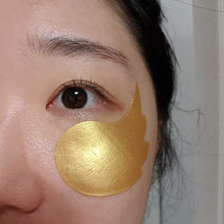 푸츄푸츄 Real repair skin cell premium patch — 5점을 준 리뷰어가 2018년 10월 올린 사용 사진