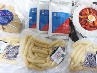 [홍코너떡볶이]옛날떡볶이 인기맛 4팩세트 — 4점을 준 리뷰어가 2019년 11월 올린 사용 사진