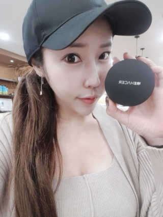 리하셀 아우라 쿠션 팩트 21호,23호 SPF50+ PA++++ — 5점을 준 리뷰어가 2019년 10월 올린 사용 사진