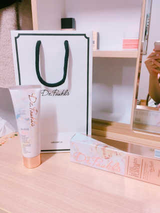 큐어스크립트 닥터폴스 치약 라임만다린향 — 4.33점을 준 리뷰어가 2018년 5월 올린 사용 사진