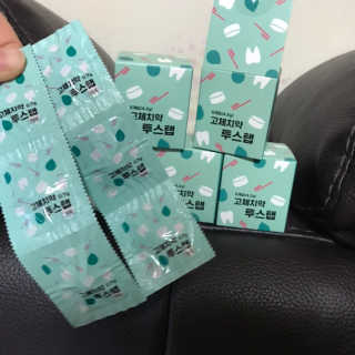 솔테라피 씹는 고체치약 투스탭 스파클레몬 6정 x 5박스 — 5점을 준 리뷰어가 2019년 6월 올린 사용 사진