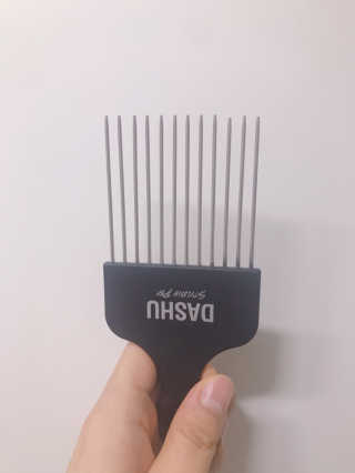 다슈코리아 다슈 클래식 타이거 레이지 수성 포마드 — 5점을 준 리뷰어가 2019년 2월 올린 사용 사진