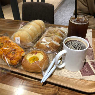 보네르아띠 부천점 [보네르아띠 부천상동점] 내맘대로 빵+아메리카노 2잔 — 5점을 준 리뷰어가 2018년 10월 올린 사용 사진