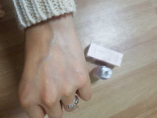 벤튼 카카오 모이스트 앤 마일드 세럼 — 5점을 준 리뷰어가 2018년 4월 올린 사용 사진