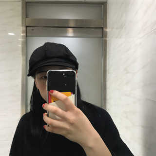 스매스 핸드폰 케이스 O1 오원 — 4점을 준 리뷰어가 2018년 5월 올린 사용 사진