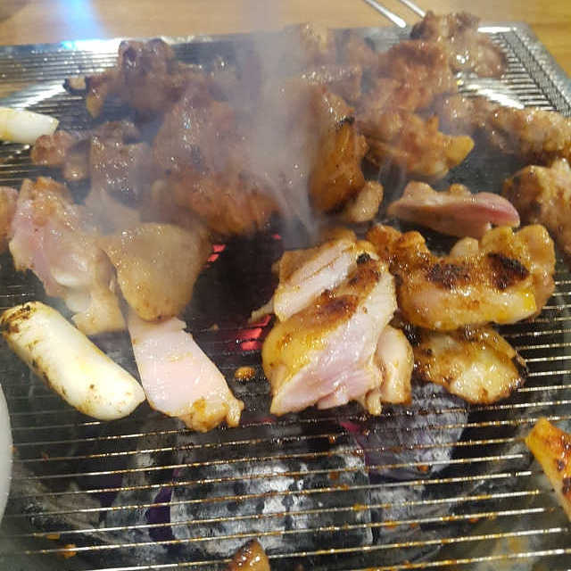[춘여닭숯불닭갈비] 닭갈비 무한 2인+치즈퐁듀+음료수 리뷰 사진
