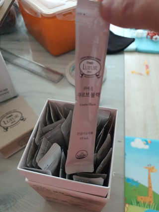 [하우투잇] 뤼에르 쿠르브 블랙 10ml x 30포 총 300ml — 5점을 준 리뷰어가 2020년 3월 올린 사용 사진