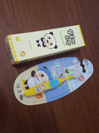 달곰이 어린이 치약+어린이 칫솔 SET — 5점을 준 리뷰어가 2017년 12월 올린 사용 사진