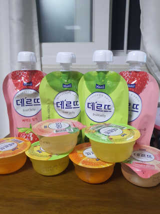 데르뜨 떠먹는 과일 3종, 짜먹는 과일 2종 총 10개 체험 — 5점을 준 리뷰어가 2020년 3월 올린 사용 사진