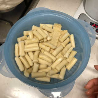 홍대미미네국물떡볶이 [홍대미미네]오리지널 국물 떡볶이4팩 + 라면사리 — 4점을 준 리뷰어가 2019년 4월 올린 사용 사진
