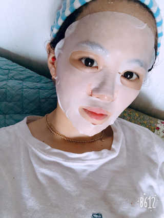 초코무 코스메틱스 초코무 모이스쳐 허니 마스크팩 — 4.83점을 준 리뷰어가 2018년 7월 올린 사용 사진