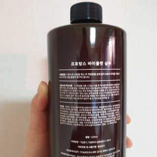 프로방스 바이올렛 퍼퓸 샴푸 1000ml 업그레이드 — 5점을 준 리뷰어가 2019년 6월 올린 사용 사진