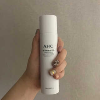 AHC 에이 에이치 씨 미니멀 10 워터리 에센스 — 4.5점을 준 리뷰어가 2018년 12월 올린 사용 사진