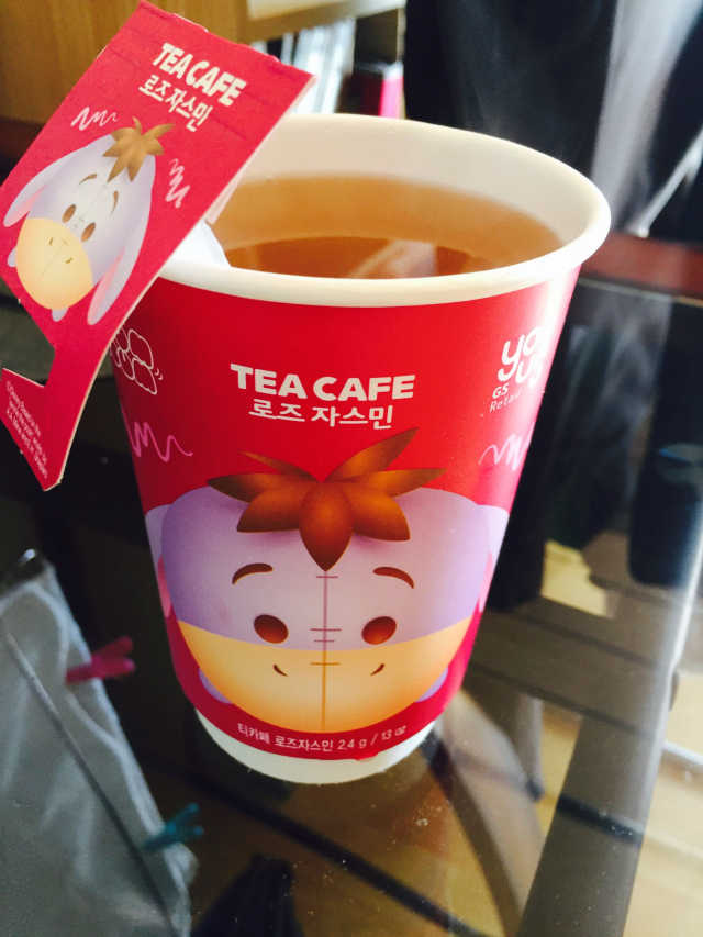 디즈니 썸썸 티카페 리뷰 사진