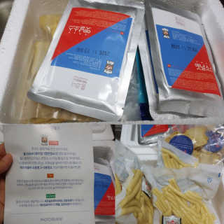 [홍코너떡볶이]옛날떡볶이 인기맛 4팩세트 — 5점을 준 리뷰어가 2019년 12월 올린 사용 사진
