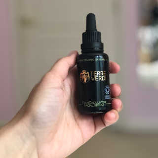 프렌 코우 리 폴리 (FranChouliPom Nourishing Facial Serum) — 5점을 준 리뷰어가 2018년 4월 올린 사용 사진
