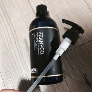 다슈코리아 다슈 데일리 한방 두피 골드 샴푸 500ml — 5점을 준 리뷰어가 2017년 6월 올린 사용 사진