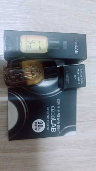 세포랩 바이오제닉 에센스 30ml 특별팩 — 5점을 준 리뷰어가 2018년 5월 올린 사용 사진