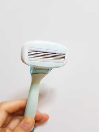 도루코 페이스 [여성용 제모기] 도루코 샤이 크리미 — 4.67점을 준 리뷰어가 2018년 5월 올린 사용 사진