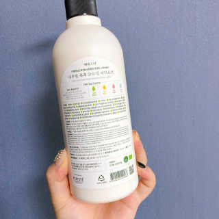 (주)에네스티 내추럴 촉촉  오트밀 바디로션 500ml — 4점을 준 리뷰어가 2020년 3월 올린 사용 사진