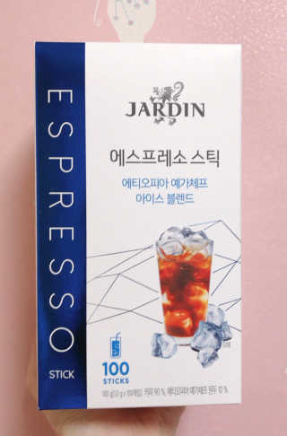 (주)쟈뎅 [쟈뎅] 에스프레소스틱 아이스블렌드 — 5점을 준 리뷰어가 2019년 4월 올린 사용 사진