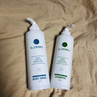 일리세이 허니 샴푸 500ml + 허니 바디워시 500ml 세트 — 5점을 준 리뷰어가 2020년 4월 올린 사용 사진