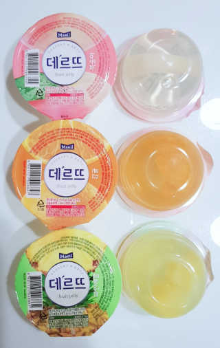 데르뜨 떠먹는 과일 3종, 짜먹는 과일 2종 총 10개 체험 — 5점을 준 리뷰어가 2020년 3월 올린 사용 사진
