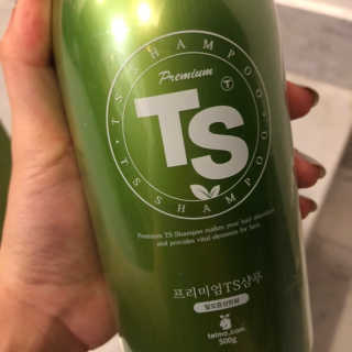 프리미엄 TS 샴푸 — 2점을 준 리뷰어가 2019년 3월 올린 사용 사진