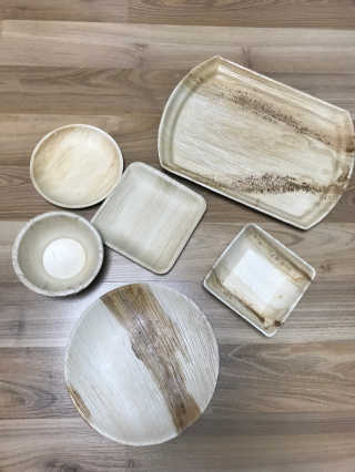 본플라 친환경 야자나무잎 접시 — 4.33점을 준 리뷰어가 2018년 8월 올린 사용 사진
