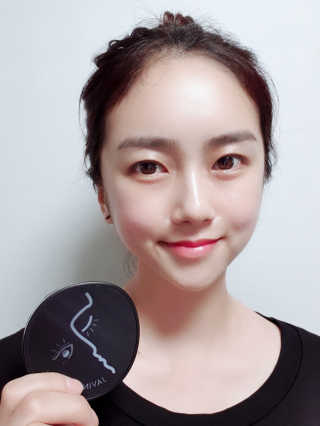 자빈드서울 윙크 파운데이션 팩트 — 5점을 준 리뷰어가 2019년 6월 올린 사용 사진