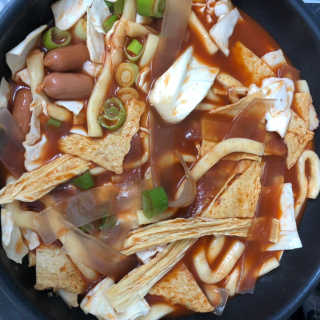 식스레시피 마라떡볶이 쿠킹박스 2인분 — 4.5점을 준 리뷰어가 2019년 7월 올린 사용 사진