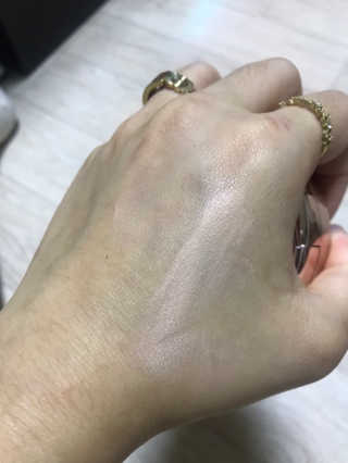 쏘내추럴 밀착 착붙 픽스쿠션 — 2.5점을 준 리뷰어가 2019년 8월 올린 사용 사진